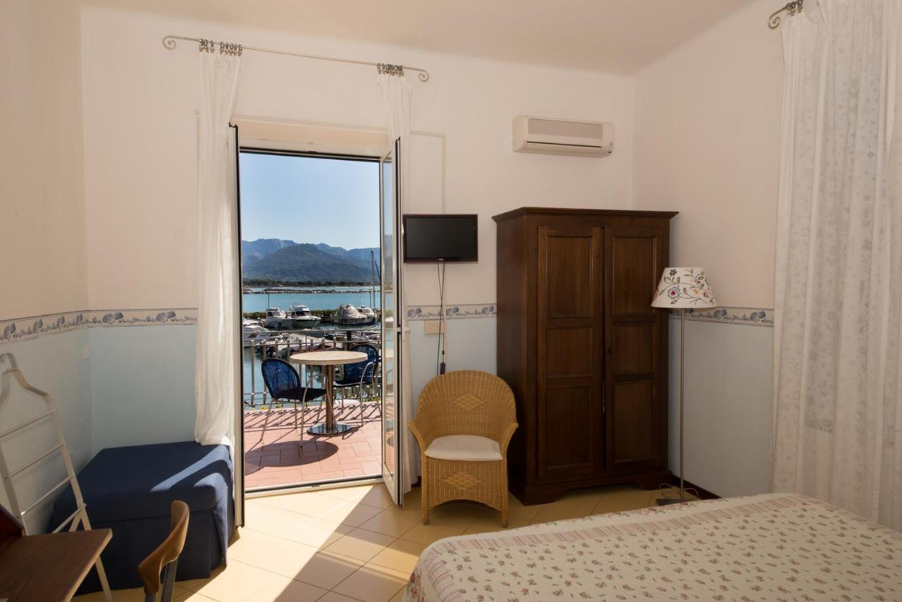 Hotel Sette Archi Bocca di Magra Exterior photo