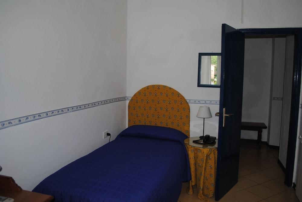 Hotel Sette Archi Bocca di Magra Exterior photo