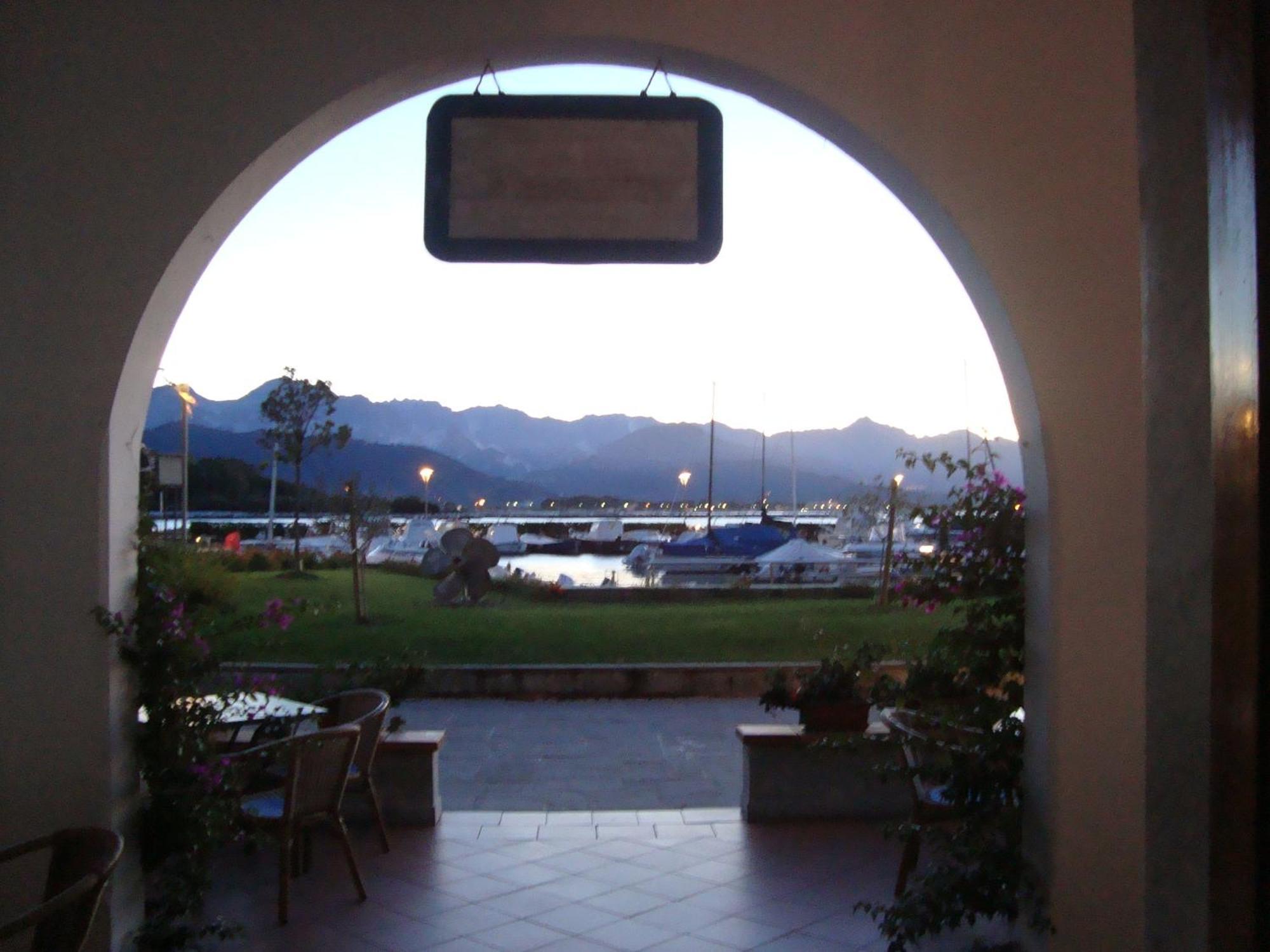 Hotel Sette Archi Bocca di Magra Exterior photo