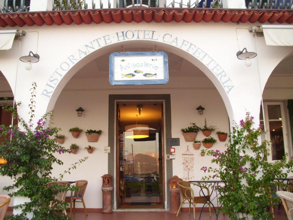 Hotel Sette Archi Bocca di Magra Exterior photo